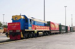 国贸股份专列发车 首趟中亚班列（塔什干—福州